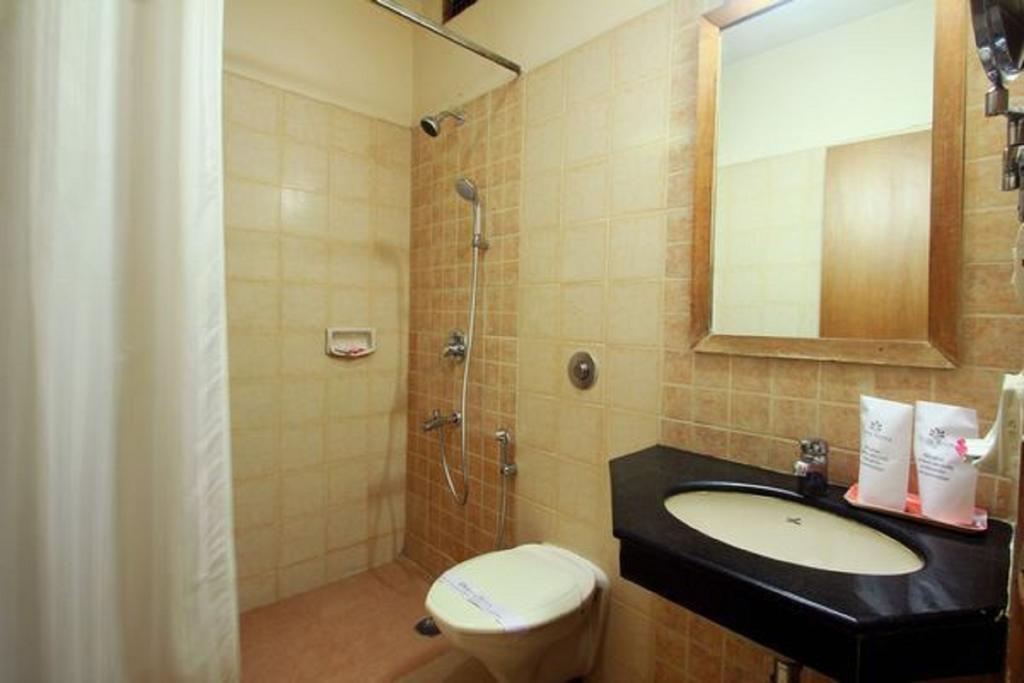Standard Twin Room,1372489904:JPEG